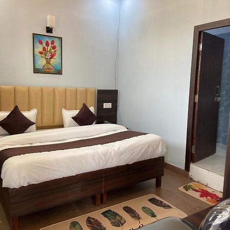 Dharohar Homestay By Yatrimap Rishikesh Exterior photo